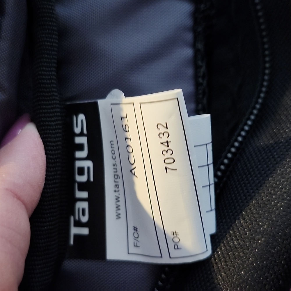 Tarsus 17" Classic Backpack with Padded Laptop Compartment NWT - Picture 8 of 12